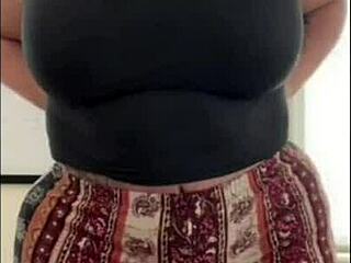 Seductress Turns Wife to Intense Heat