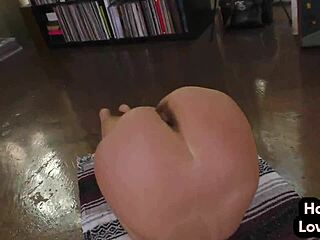DIRTY MILF POV THRILLS
