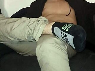 Gay Foot Worship in Crossdresser Play