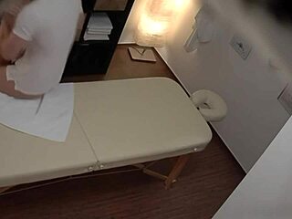 Loirinha's Emotional Massage Peak