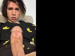 Russian twink mesmerizes solo