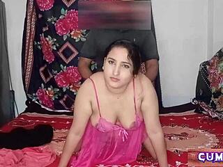 Desi Milfs in Homemade Clips