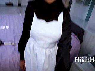 Babi Star's Hijab Charm in POV