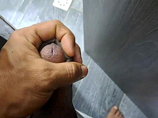 What’s her stunning BBW shower secret?