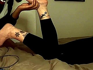 Sunny Grove’s Alluring Footjob In High Definition