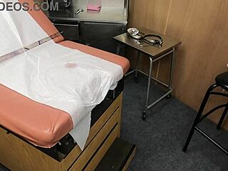I Saw Scarlett’s Medical Twist