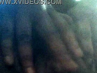 Black star’s sultry wet display