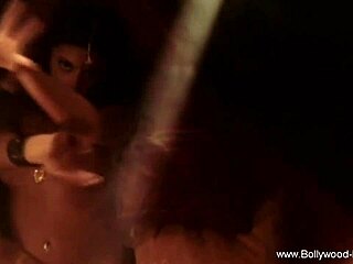 bollywood girls dance nude