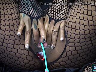 Dark Dea’s Kinky Latina Pussy Creaming Session