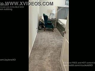 Cuckold Waits Outside As I Suck 9 Inch