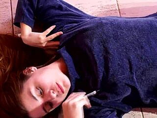 clara d’s simple solo pleasure with toys