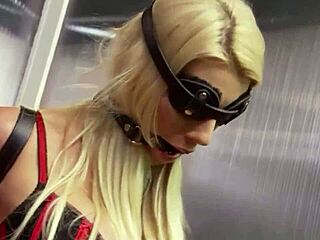 BDSM VIXENS IN LEATHER CRAVE