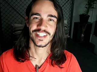 Asian Brunette's Playful Cam Toy Fun