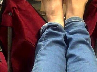 I can’t resist Elizabeth’s filthy feet fetish
