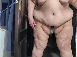 coolmarina toys with her hairy pussy deep