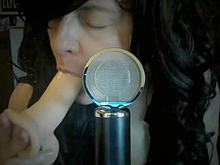 hey, watch your dominatrice show how she sucks that cock while hypnotizing you with cumshot and dildo femdom... 😏