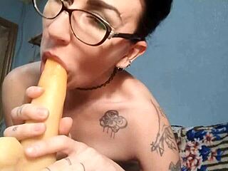 What does skinny milf crave for deepthroat?