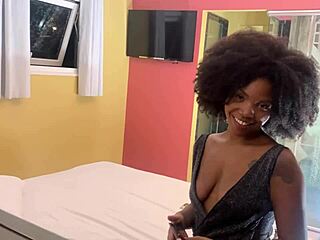 first motel tease with latina kiara and capoeira
