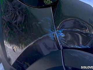 Kitty Carrera’s Pussy Meets Wild Fingering Ride