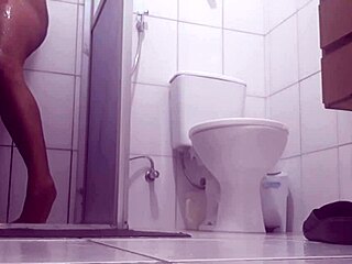 Paty Bumbum’s Latina Masturbation In Crossfit Gym Bathroom