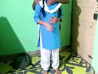 INDIAN HOUSEWIVES' SPICY OUTDOOR ANAL