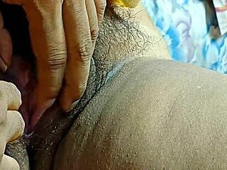 pooja’s cute ass grabbed by bengali bhabi
