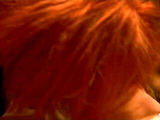 Lara Flynn Boyle’s Daring Handjob in Mobsters 1991