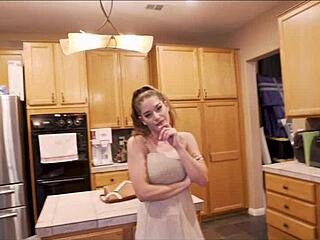 Stepmom Kendra Heart’s Grateful POV Fuck