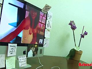wanna see jessica valentino in group action?