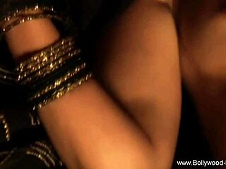 Sexy Indian Goddess Dances Nude In Erotic Teasing