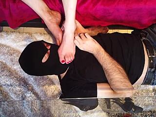 my obsession with milf's nylon feet worship