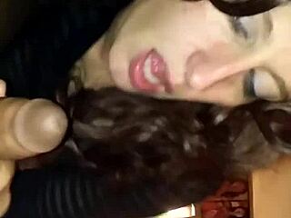 Pawg seduces stepson for a daring blowjob
