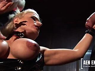 Dominants Jamie and Victoria Teach Luna Luxx to Rule
