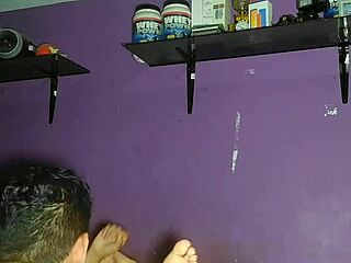 Girlfriend's raw creampie display