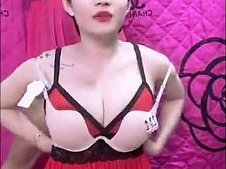 hot vietnamese girl goin’ live, streamin’ sexy vibes, can’t stop watchin’ her moves, ya know