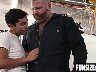 Hot Latino twinks and daddies