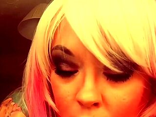 ever seen a chubby brit domme smoke?