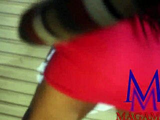 ebony babe twerks fat ass in panties