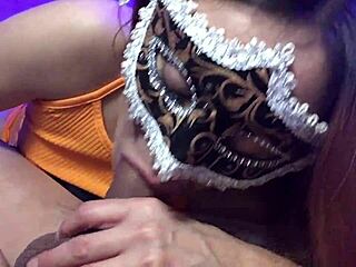 Housewife's dressed-up oral delight
