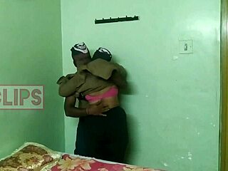 Girls' Hardcore Fun with Boyfriend in Oyo Room