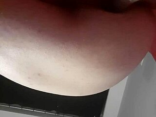 Solo Gay’s Intense Dildo Play Session