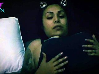Skin Pmv Sexy Latina Striptease