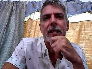 Rich dilf Richard Lennox dominates as fuck master