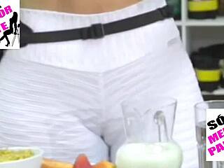 Kelly Key’s Brazilian Big Pussy Camel Toe in Leggings