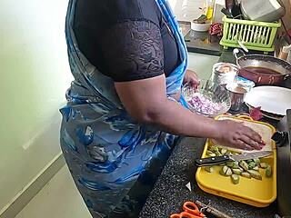 Ever Seen Tamil Maid Kanika’s Flash Show?