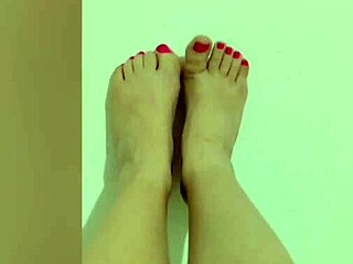 Hot Lady Shows Legs in Solo Play