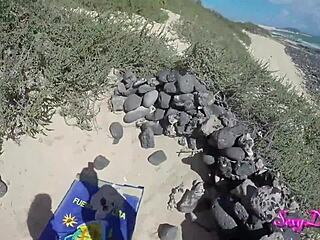sexydea’s beach pov doggystyle heats you up