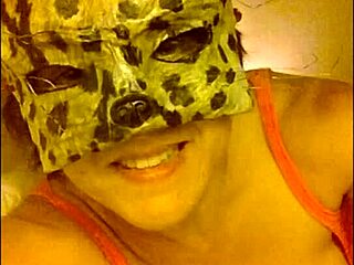 Tribute to Cédille with Alluring French Tease