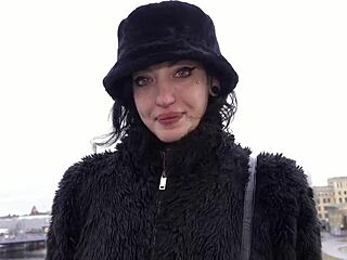 German Goth Girl’s Rough Rimjob Squirt At Casting