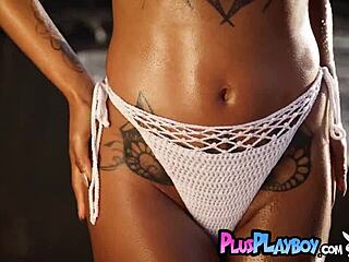 Jossa Nova's solo striptease showcases her big, amazing ass